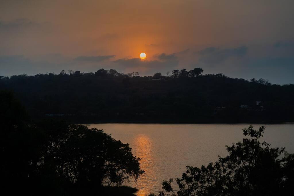 Lake View Villa Gandaulim Extérieur photo